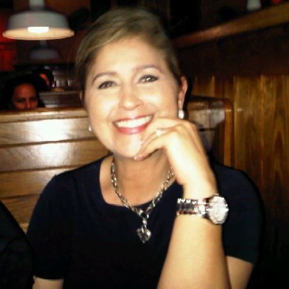 Meet your Posher, Laura - Picture 1 of 1